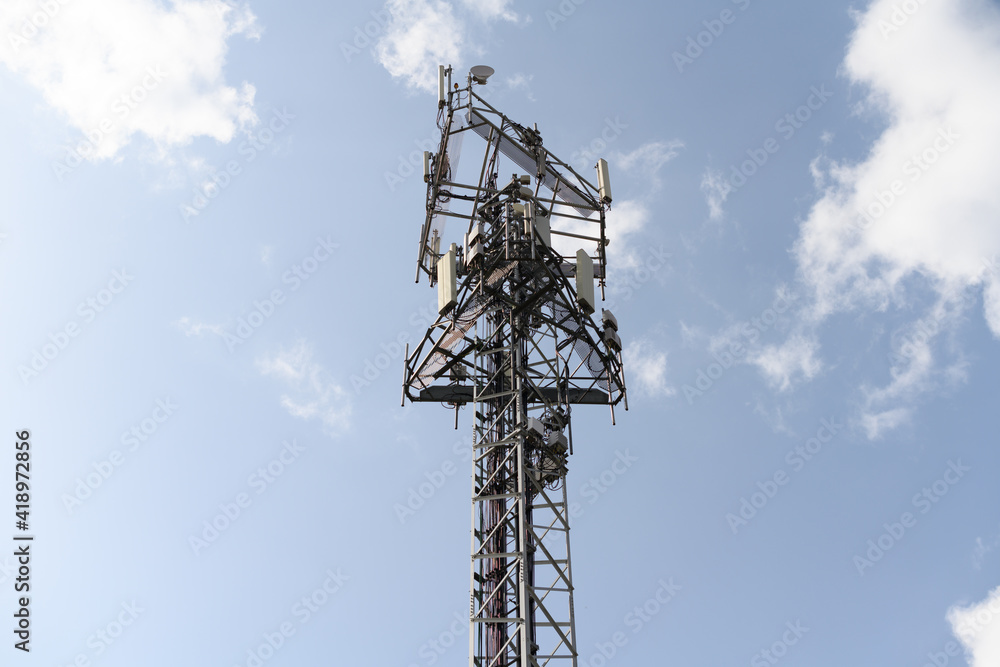 Telecommunications tower with antennas