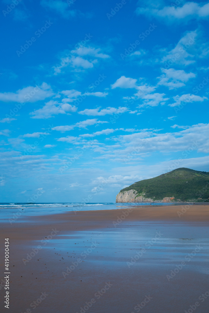 Berria beach, Marismas de Santoña, Victoria y Joyel Natural Park, Santoña, Cantabrian Sea, Cantabria, Spain, Europe