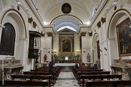 Napoli     Interno della Chiesa di San Giovanni in Corte