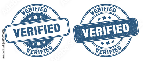 verified stamp. verified label. round grunge sign