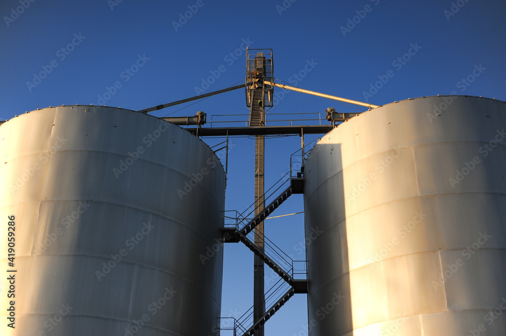 Steel and chrome industrial grain silo Steel and chrome industrial grain silo