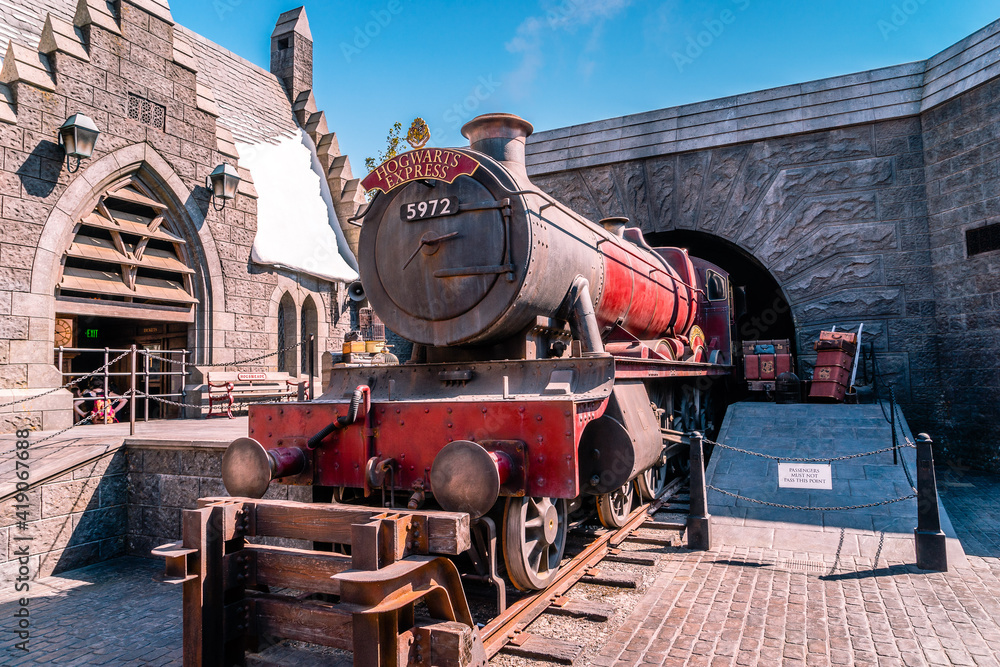 Obraz premium Universal Studios, Hollywood, Los Angeles, USA - Jun 30, 2016: Hogwarts Express train
