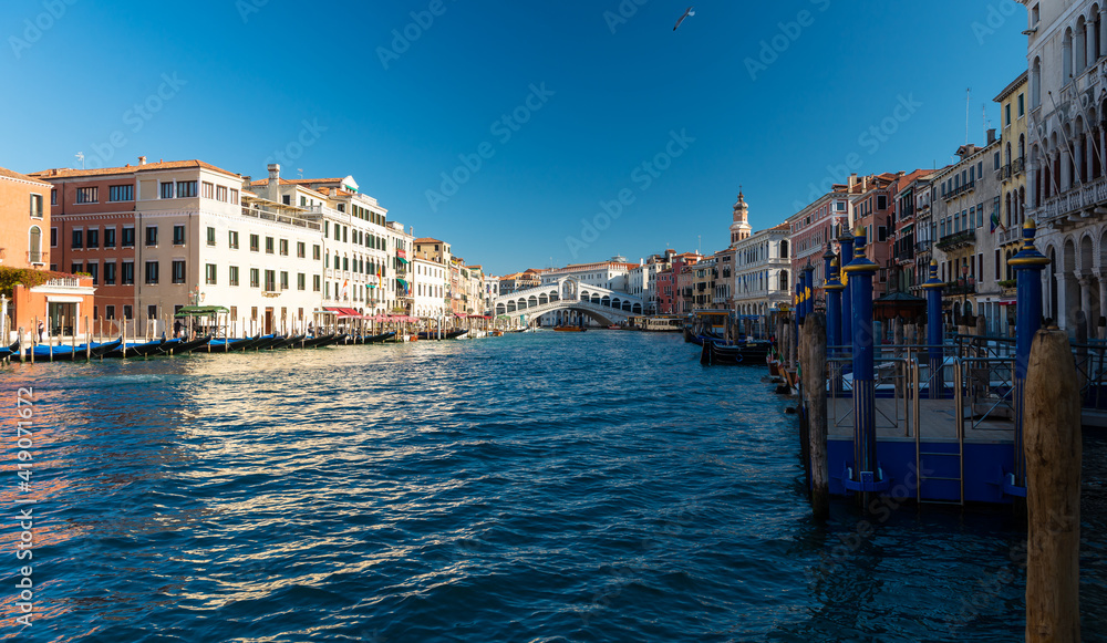 The famous Rialto Bridge over the Grand Canal in Venice
