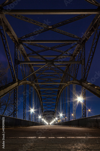 Die Bridge 01