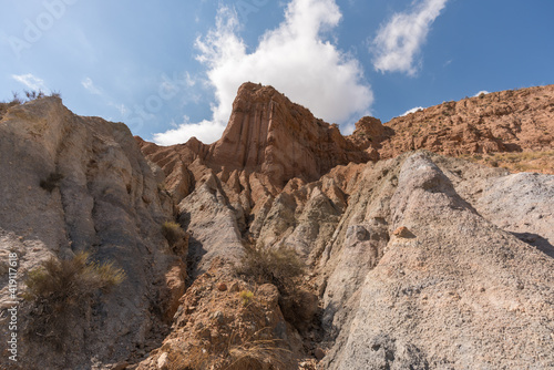 mountainous and eroded landscape in southern Spain © Javier