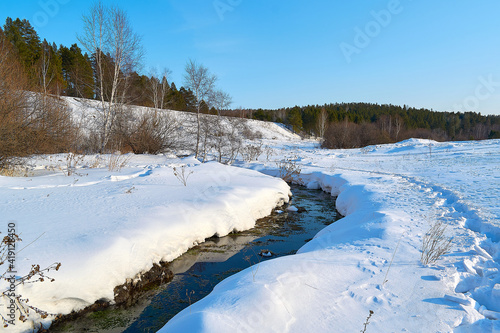 Fototapeta Naklejka Na Ścianę i Meble -  winter landscape with river