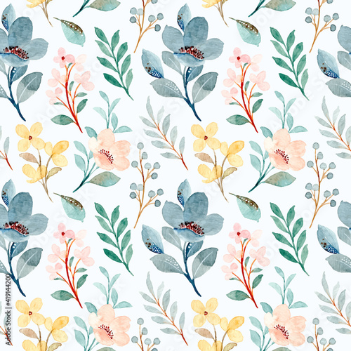 Seamless pattern of wild floral with watercolor