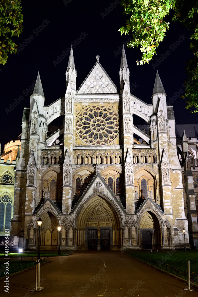 a classic example of Gothic architecture - Westminster Abbey by night, Collegiate Church of Saint Peter at Westminster, City of Westminster, London, England, United Kingdom (UK)