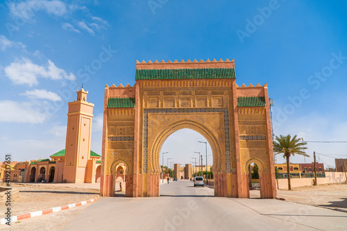 Arch of the entrance to the city of Rissani photo