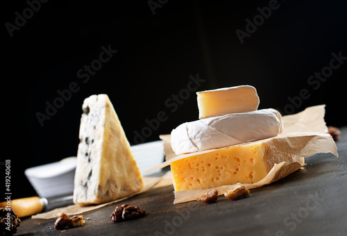 Different types of cheese