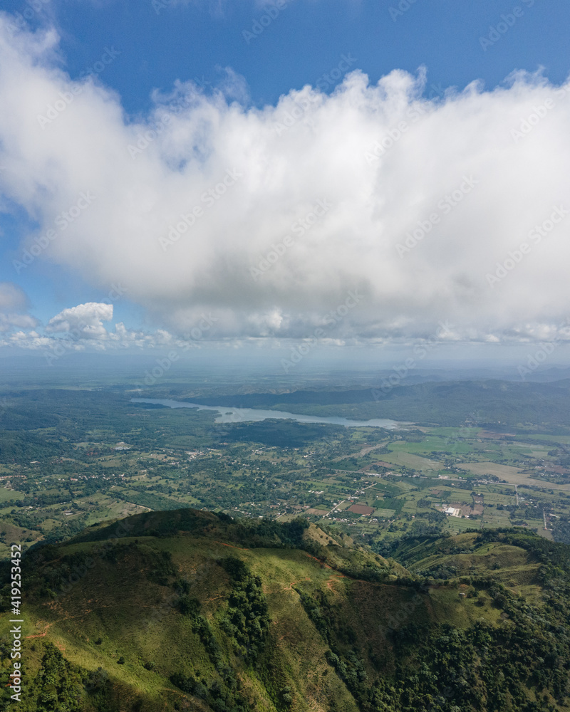 Vista aérea de la comunidad de Casabito, Constanza, República Dominicana.