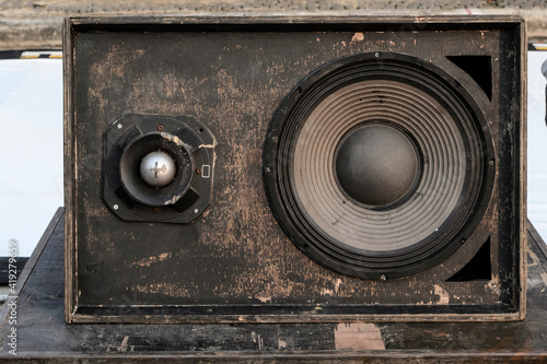 Close-up, speaker cabinet 