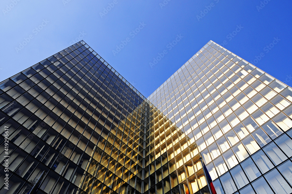 Naklejka premium modern building architecture