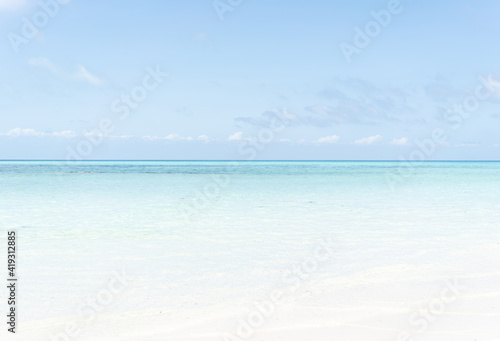 Nice far cast away tropical island on sunny day © Jasmin Merdan