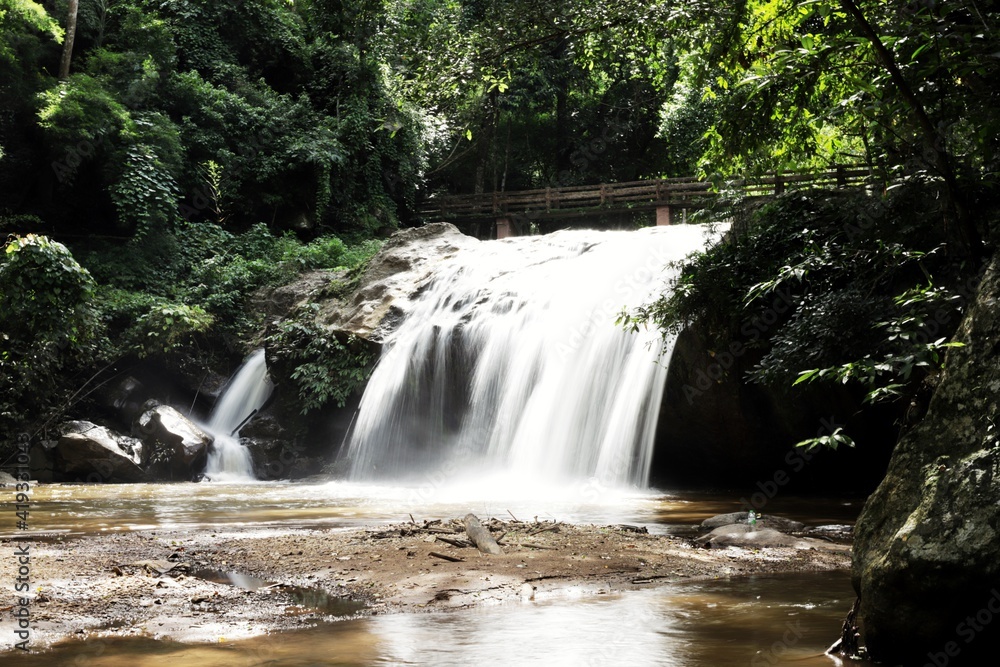 Huay Mae Khamin Waterfall , Thailand Huay Mae Khamin Waterfall , Thailand