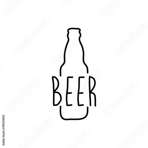 Logotipo con texto manuscrito Beer escrito a mano en silueta de botella con lineas en color negro
