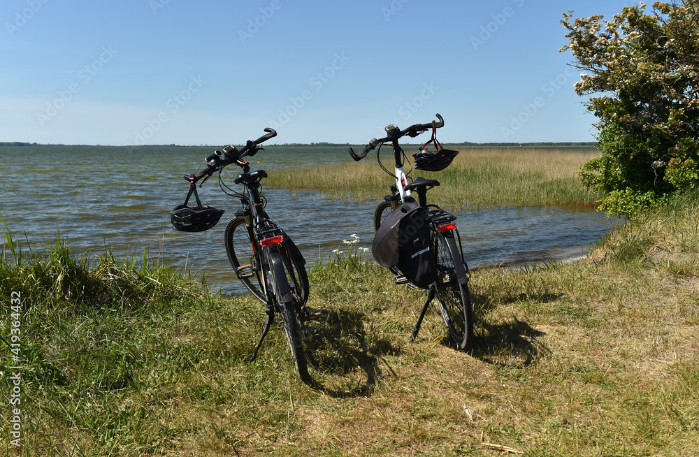 Fototapeta premium Fahrradtour am Bodden