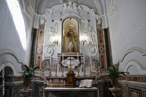 Napoli - Quinta cappella di destra della Chiesa di Santa Maria di Costantinopoli photo