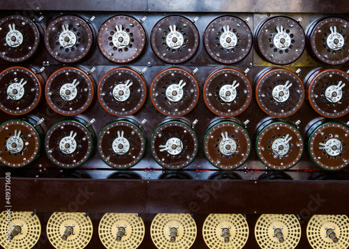 Schilderij op canvas 'Bombe' Machine Indicator Dials