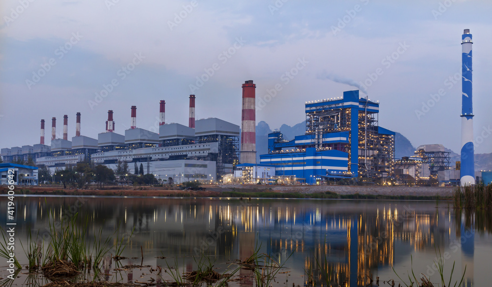 Obraz premium Lignite Coal-fired Power Plant Chimney