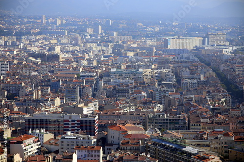 Fototapeta Naklejka Na Ścianę i Meble -  View from above of the city of Marseille, France