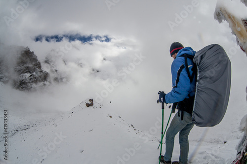 Hiking in Nepal, the way to Thorong La passe, Annapurna circuit trek photo