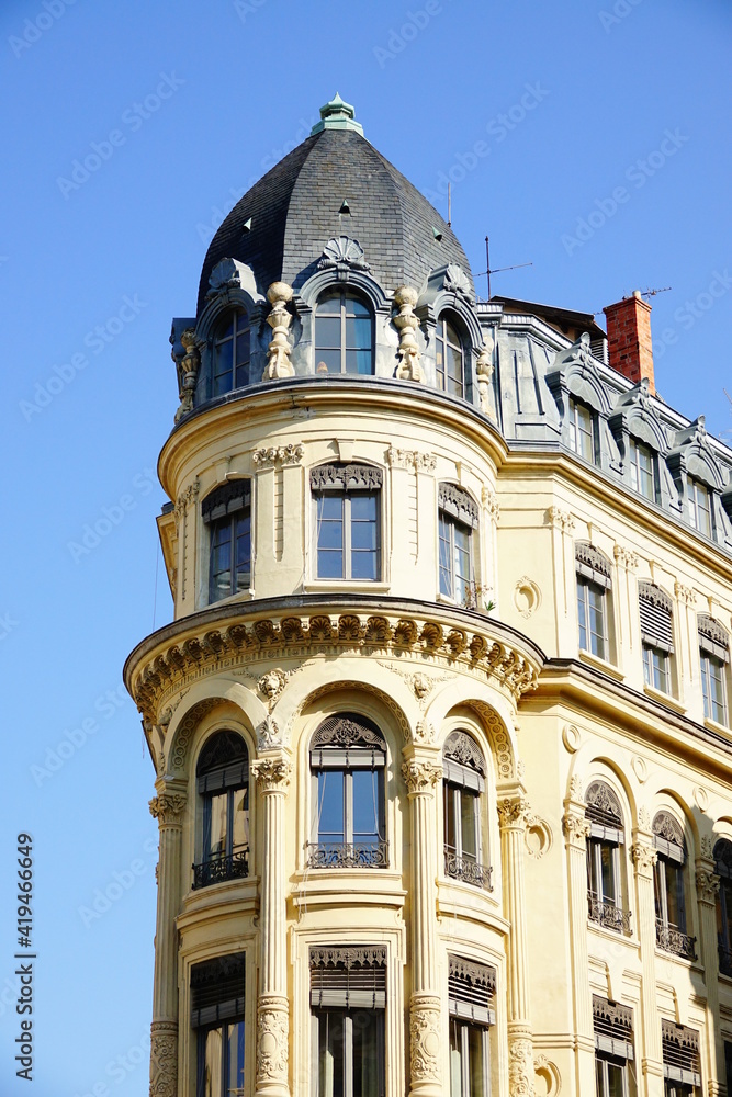 L'immeuble Chatron dans la Place des Jacobins, Lyon, France