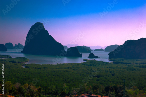 The natural background of the morning light rising in the middle of the sea and surrounded by mountains, cool breezes, the beauty of the ecology of the tourist attractions.