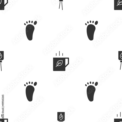 Set Aroma diffuser, Cup of tea and leaf and Foot massage on seamless pattern. Vector.