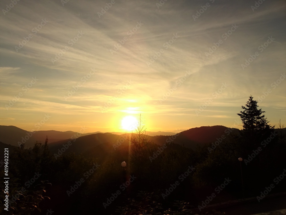 Obraz premium sunset in the mountains