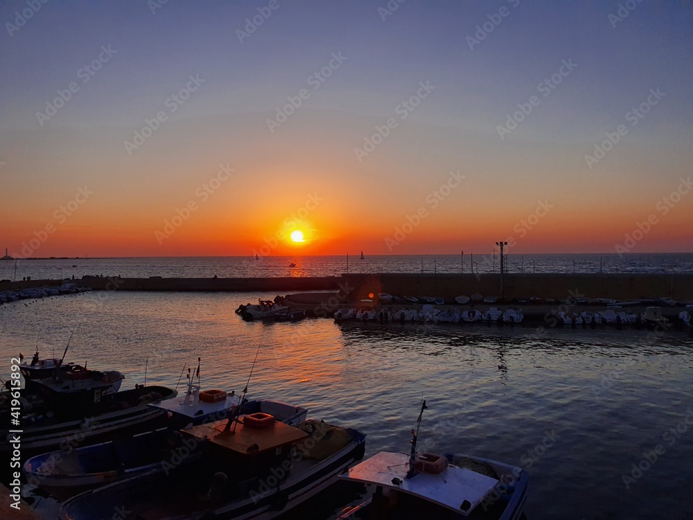 Obraz premium Anche di sera, il mare è spettacolare