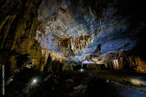 Beautiful Paradise Cave in Vietnam photo