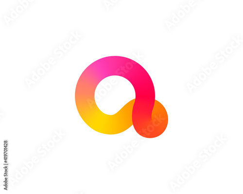 Abstract letter Q modern logo icon design concept. Creative bright gradient symbol logotype isolated on white background. Vector illustration.