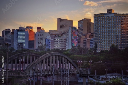 Coucher de soleil sur Belo Horizonte au Brésil