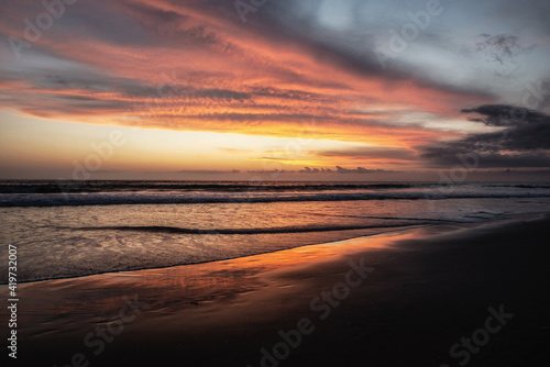 Sunset beach © Mike
