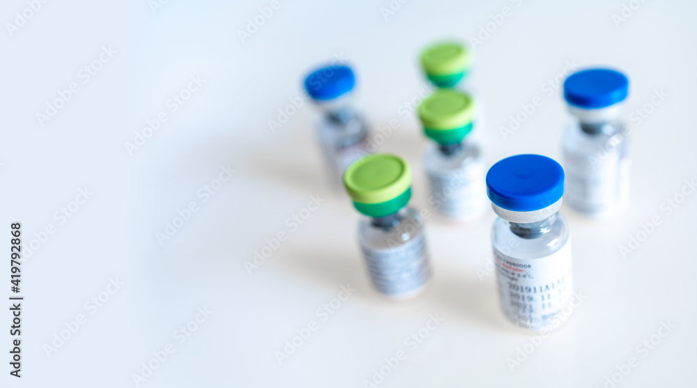 The vaccine is injected into the body to stimulate the body to build immunity. The vaccine is injected into the body to stimulate the body to build immunity.