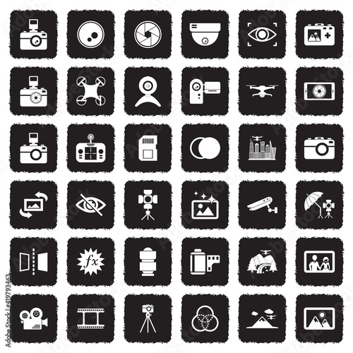Camera Icons. Grunge Black Flat Design. Vector Illustration. © andrej