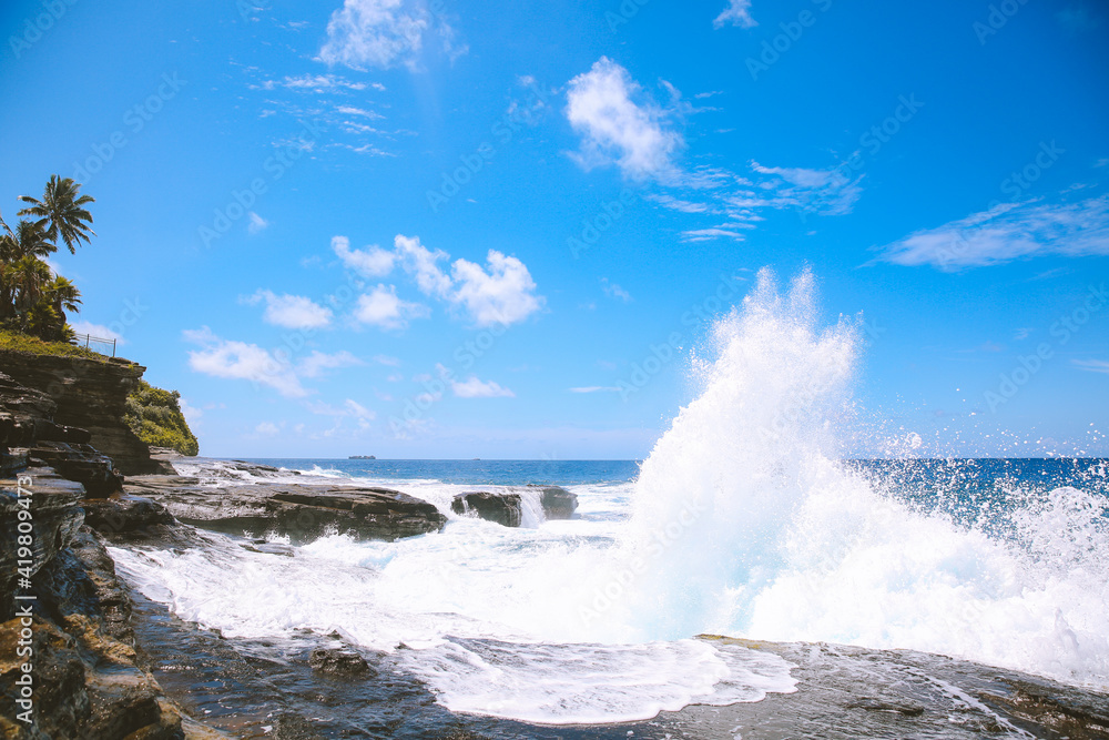 Big waves at China Walls, Koko Kai Beach Mini Park , Honolulu, Oahu, Hawaii | Sea Nature Landscape Travel	