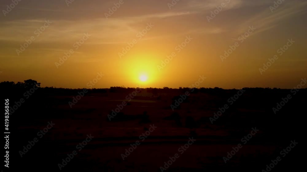 coucher de soleil sur le désert de Lompoul au Sénégal coucher de soleil sur le désert de Lompoul au Sénégal