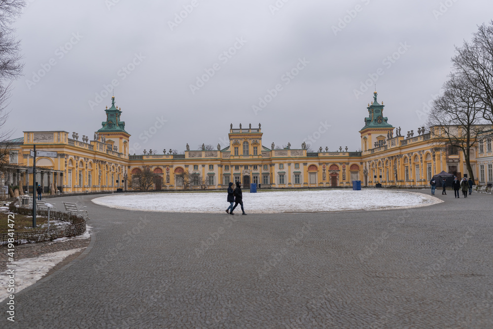 Obraz premium The royal Wilanow Palace in Warsaw, Poland