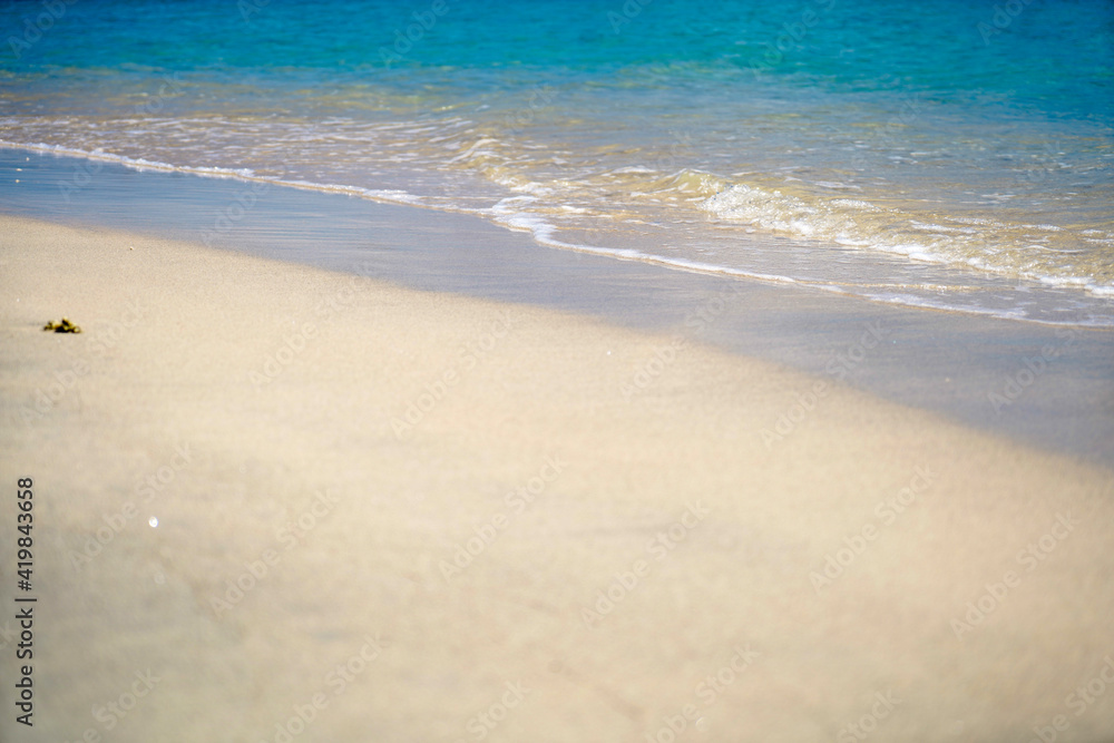 Ocean waves on caribbean Ocean waves on caribbean