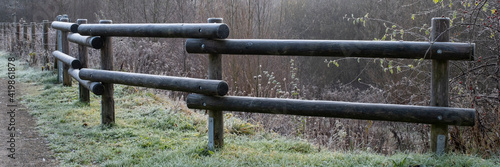 Zaun am Körnebach mit Raureif, Nordrhein-Westfalen, Deutschland, Europa