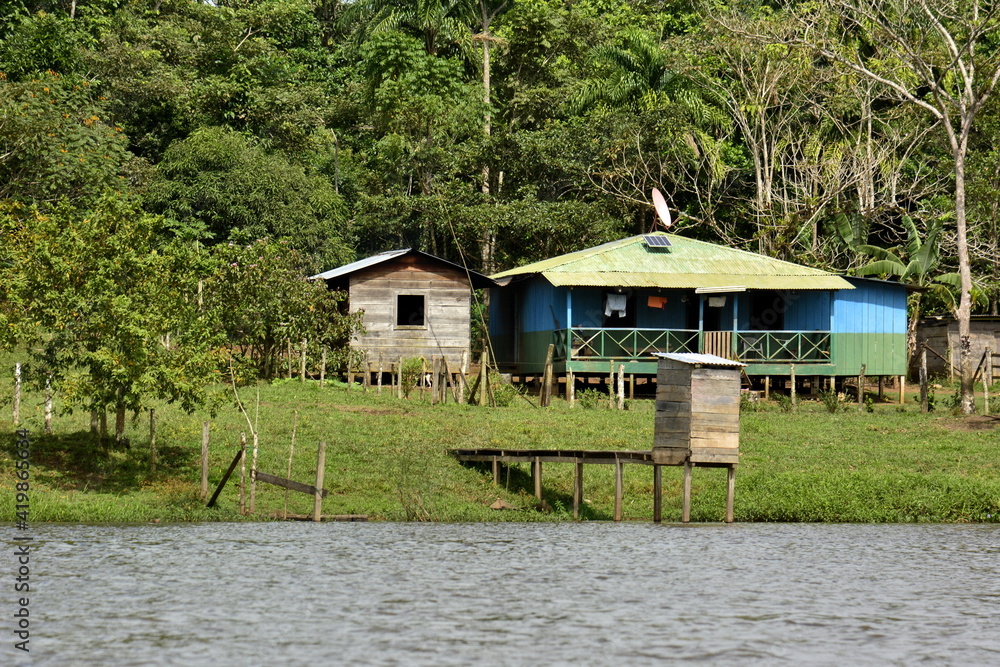Paisajes y rincones del pequeño pueblo de El Castillo, a orillas del rio de San Juan, en el sur de Nicaragua