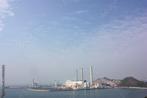 Industrial facility on Lamma island in Hong Kong - 香港 ラマ島 工場 © Eric Akashi