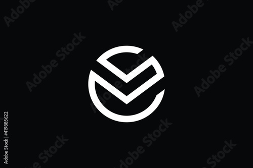 SC logo letter design on luxury background. CS logo monogram initials letter concept. SC icon logo design. CS elegant and Professional letter icon design on black background. S C CS SC