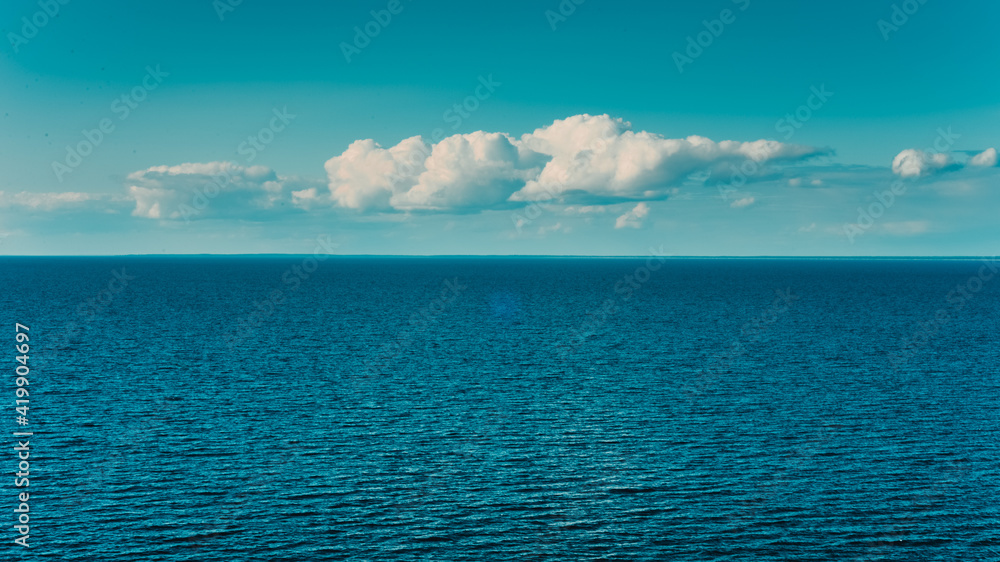 Obraz premium sea and sky