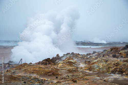 The geothermal area of Gunnuhver is located in the western part of the Reykjanes peninsula