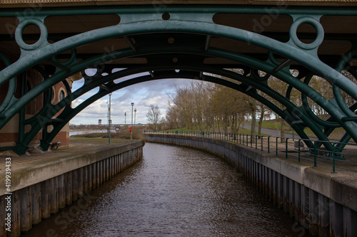 bridge in the city