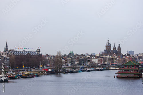 Vista panorámica del centro de Ámsterdam, 
Países Bajos
