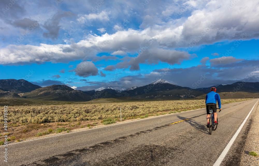Fototapeta premium Road bicycling in Great Basin National Park, Nevada, USA 